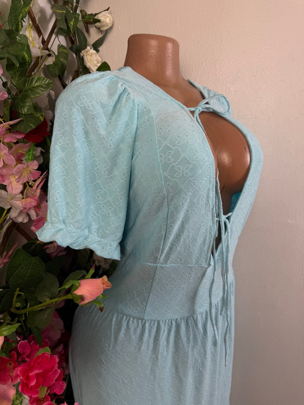 Robe évasée dénudée manches courtes - Perluna Store - kinshasa