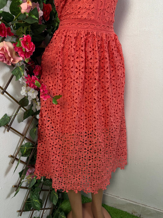 Robe évasée en dentelle sans manche - Perluna Store - kinshasa