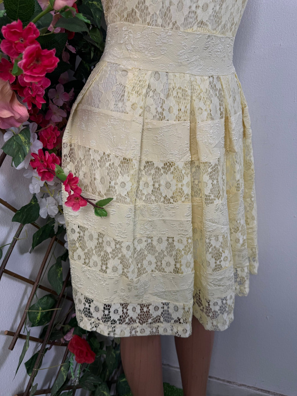 Robe évasée en maille de dentelle - Perluna Store