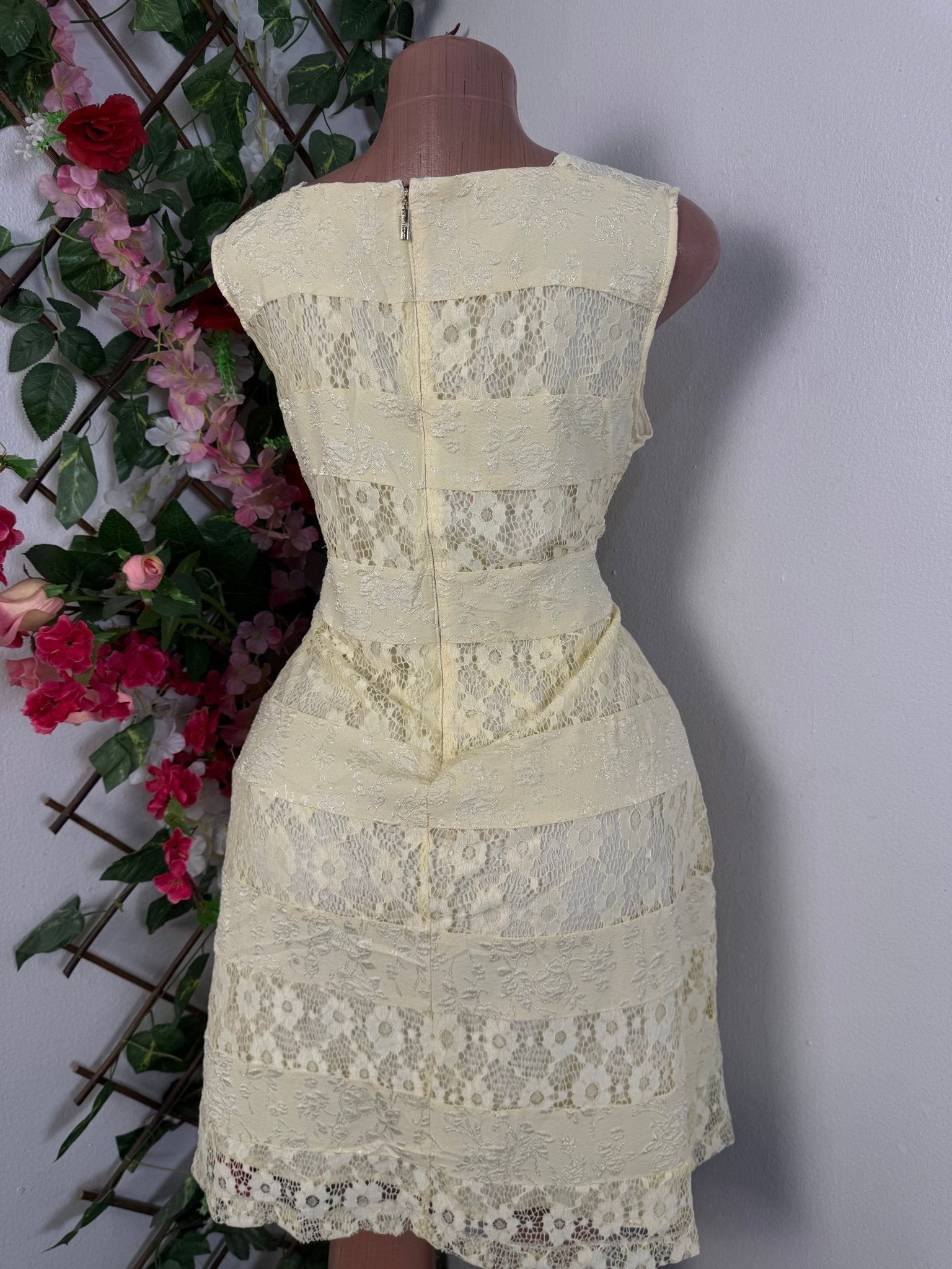 Robe évasée en maille de dentelle - Perluna Store