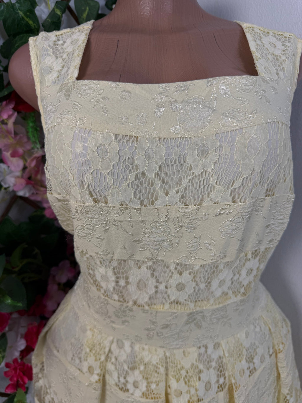 Robe évasée en maille de dentelle - Perluna Store