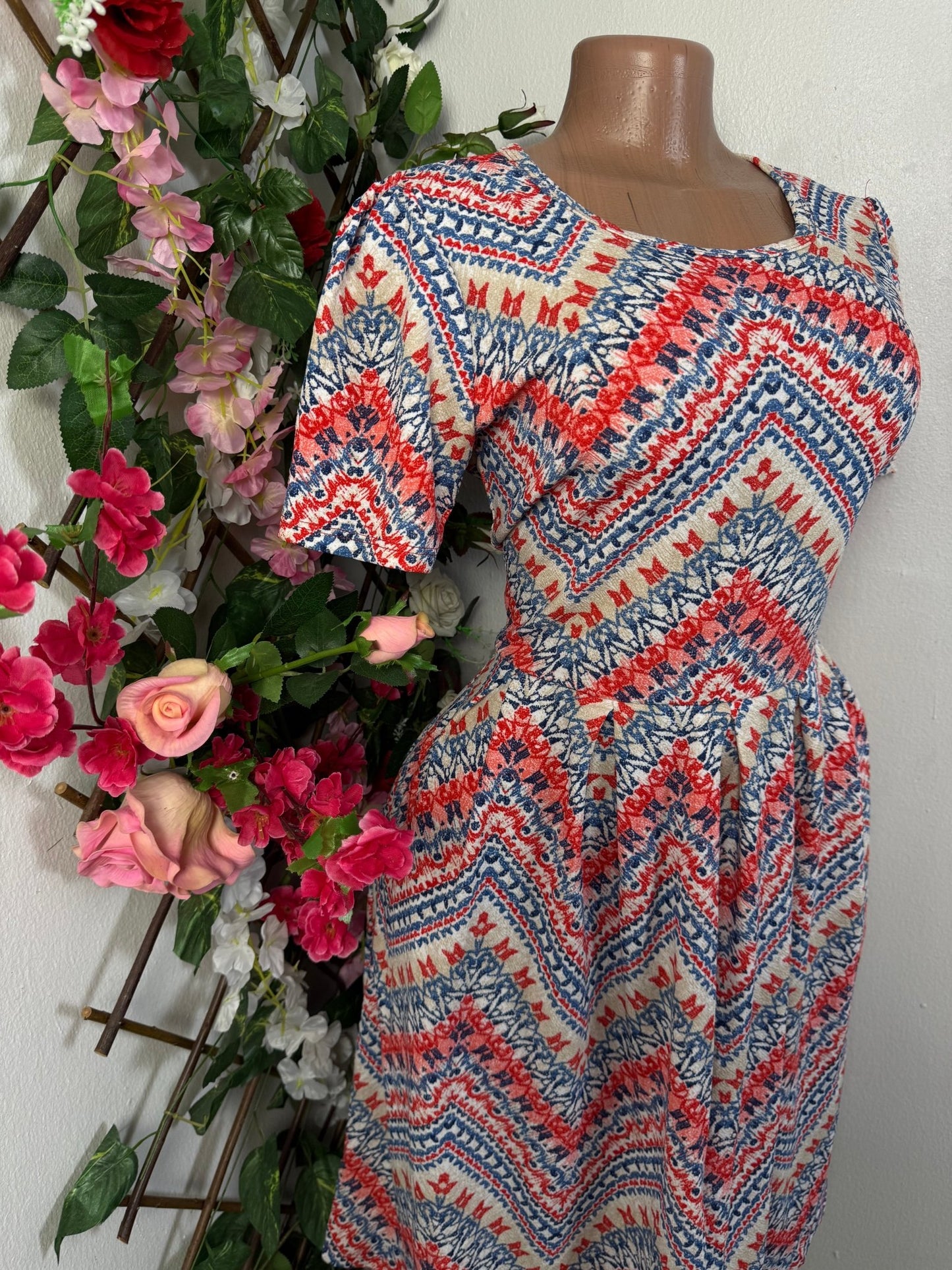 Robe évasée imprimée géométrique courte manche - Perluna Store - kinshasa