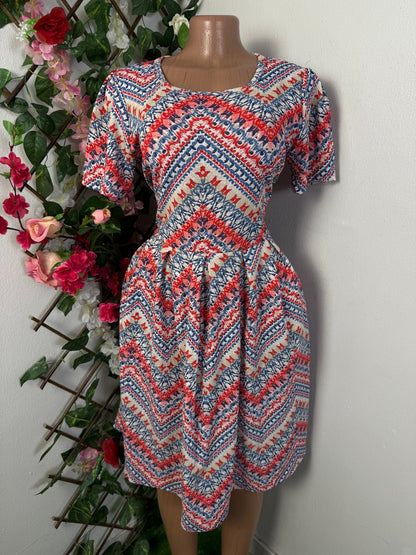 Robe évasée imprimée géométrique courte manche - Perluna Store - kinshasa