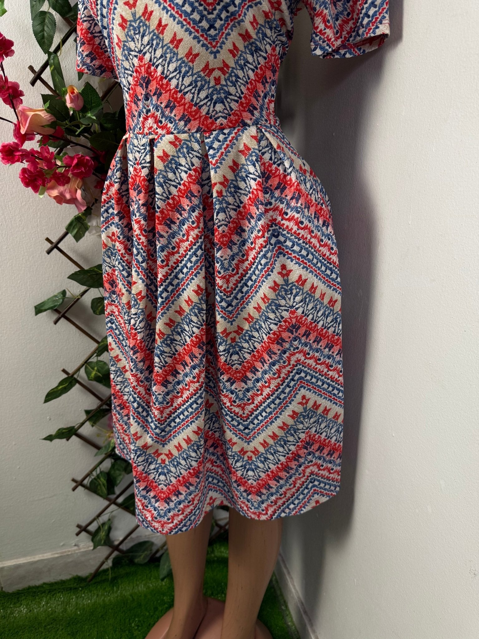 Robe évasée imprimée géométrique courte manche - Perluna Store - kinshasa