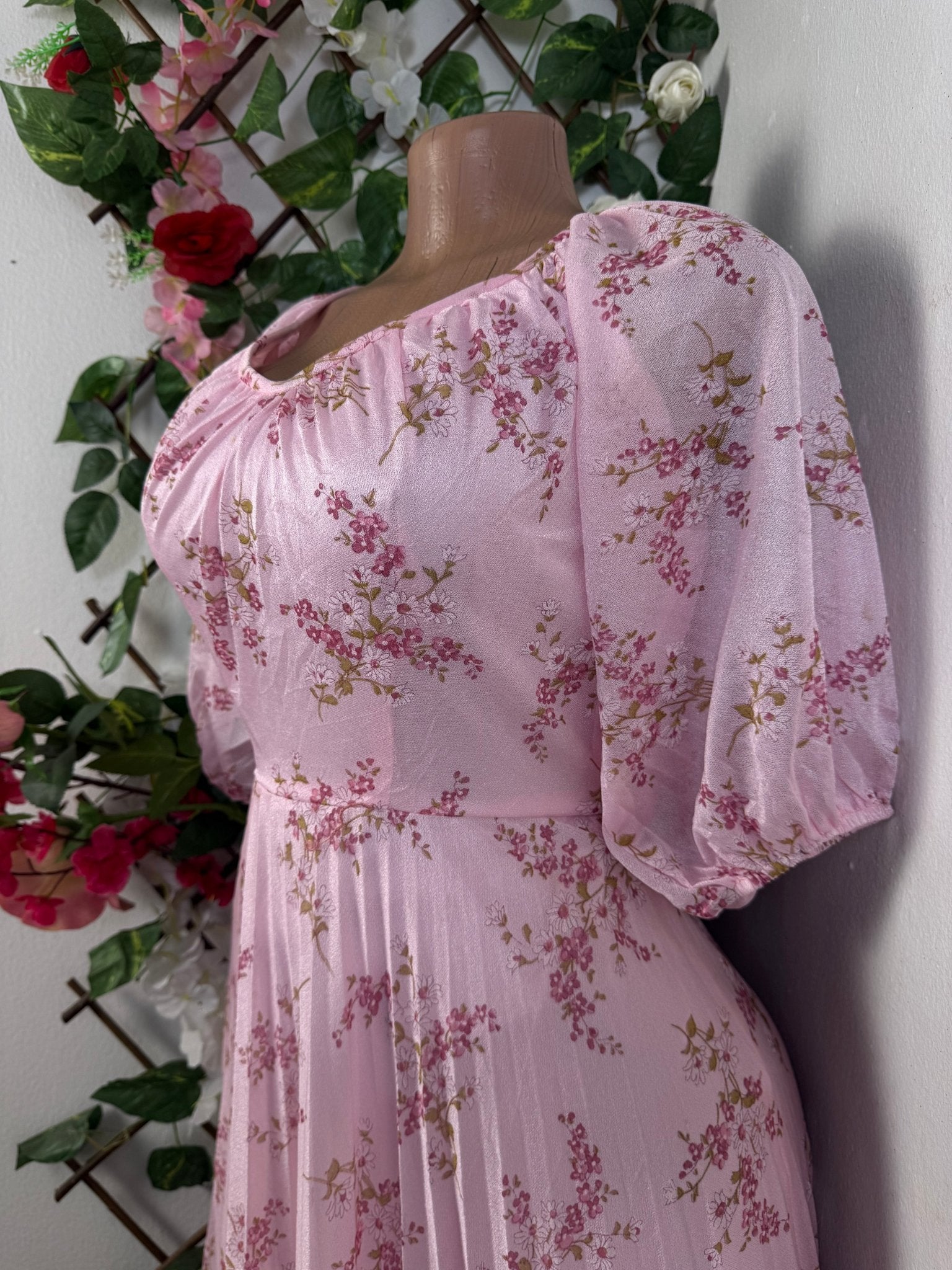 Robe évasée longue manches courtes - Perluna Store - kinshasa