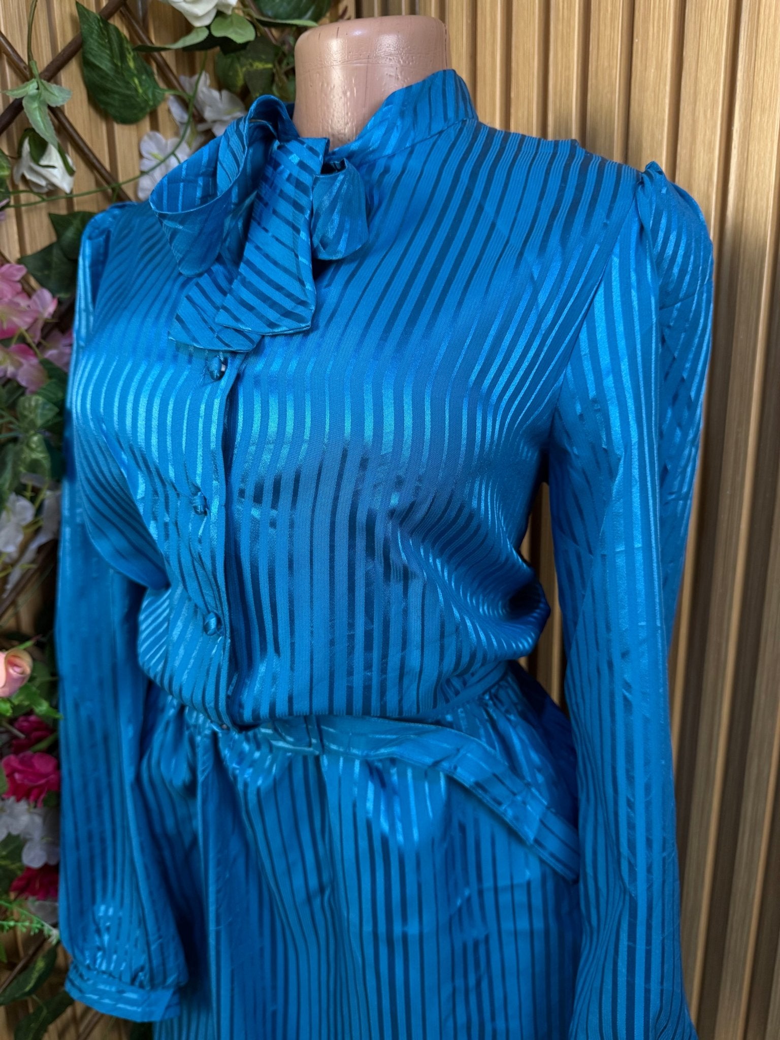Robe évasée longue manches longues ceintrée - Perluna Store