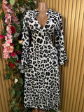 Robe évasée longue manches longues décolletée - Perluna Store