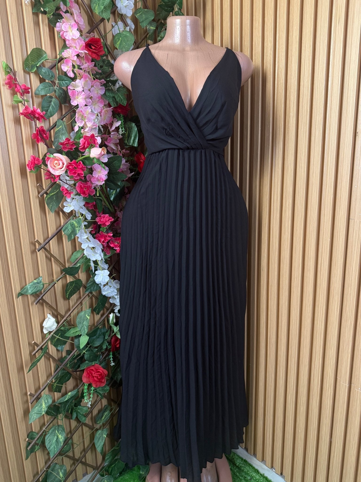 Robe évasée longue sans manches col-V - Perluna Store