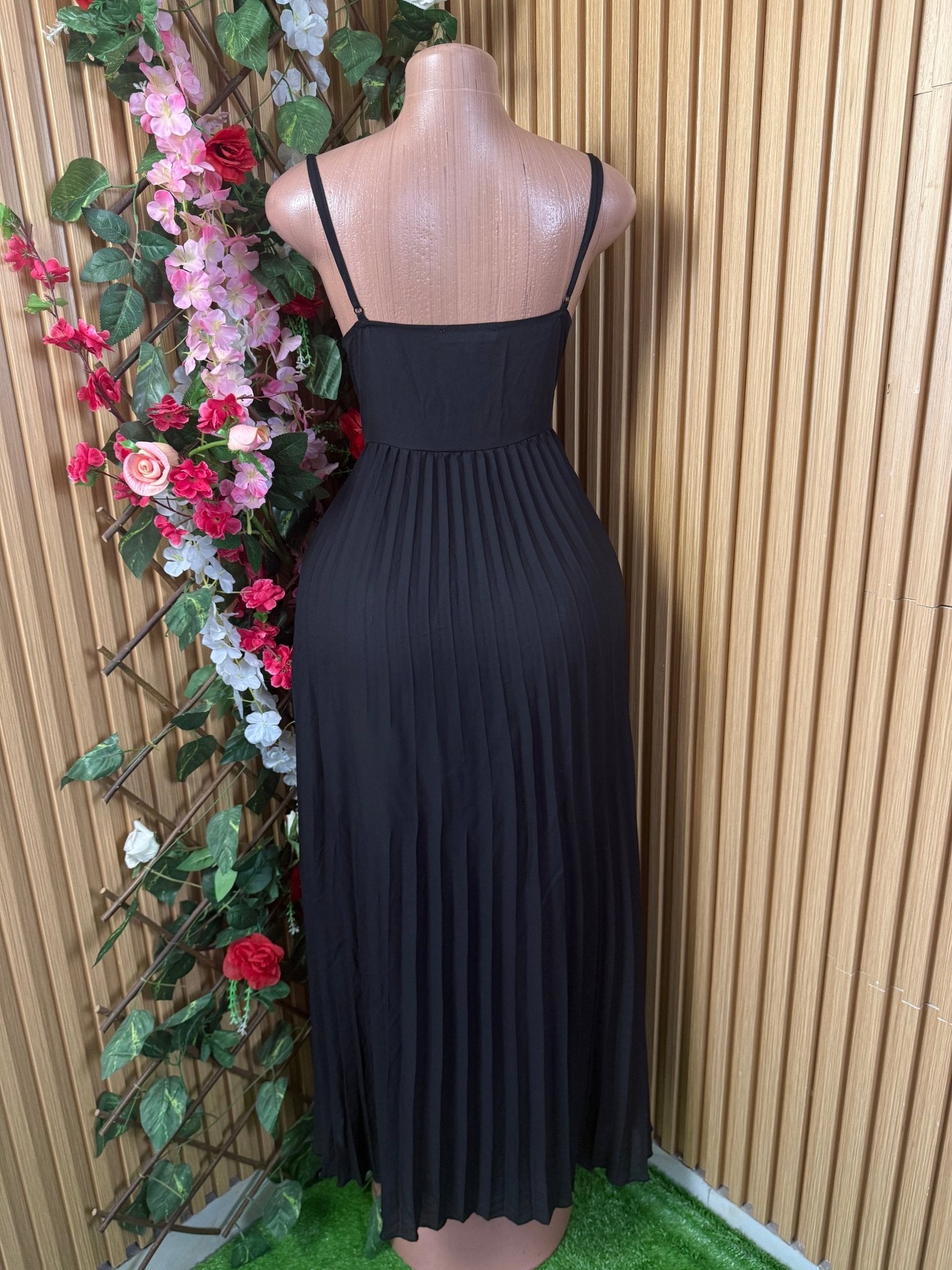 Robe évasée longue sans manches col-V - Perluna Store