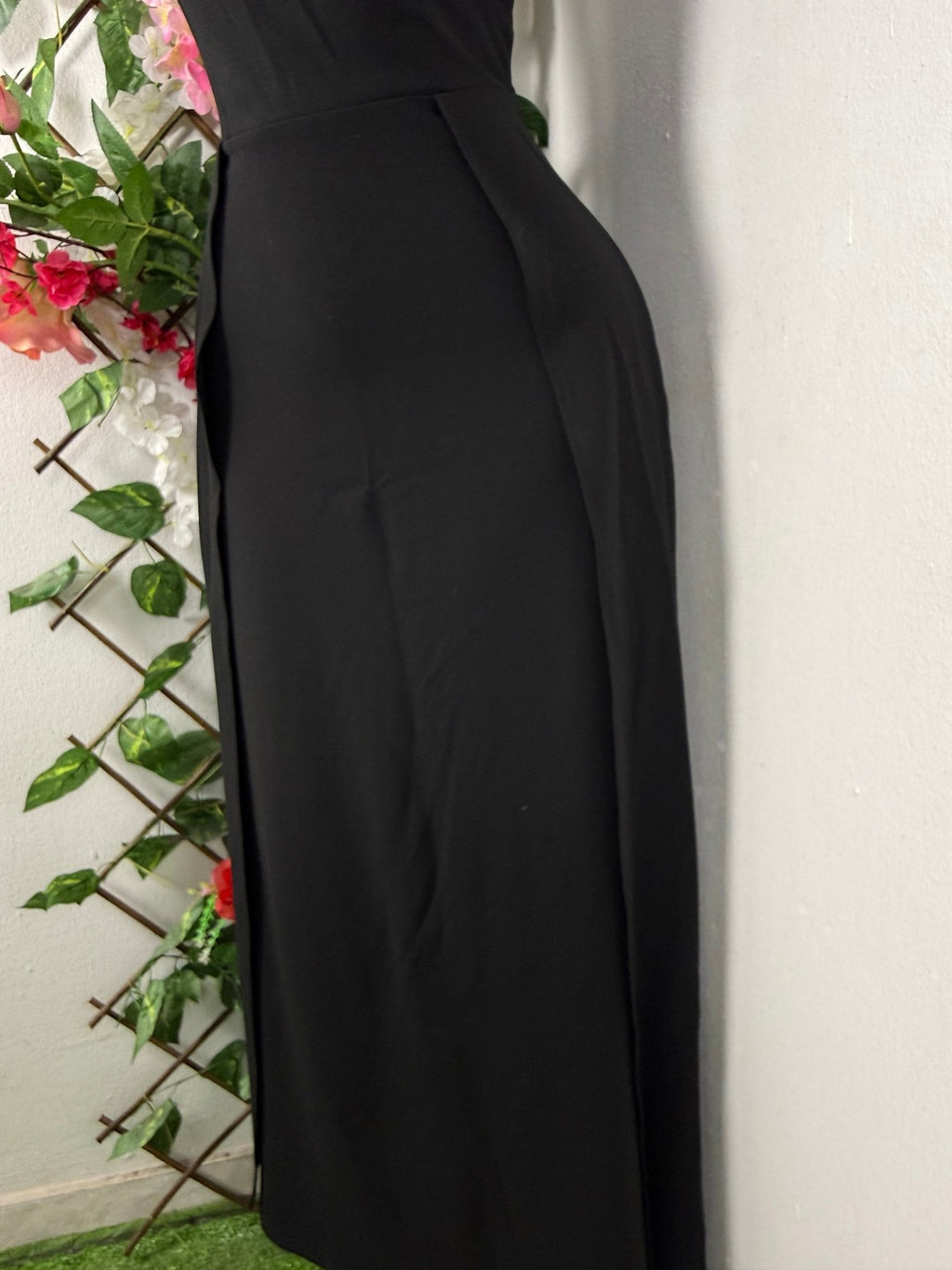 Robe évasée longue sans manches col V - Perluna Store