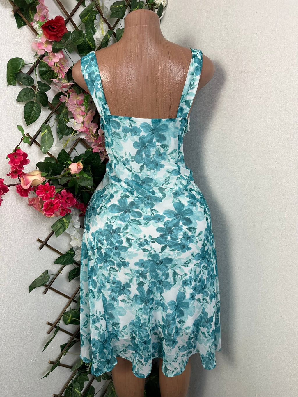 Robe évasée longue sans manches - Perluna Store - kinshasa