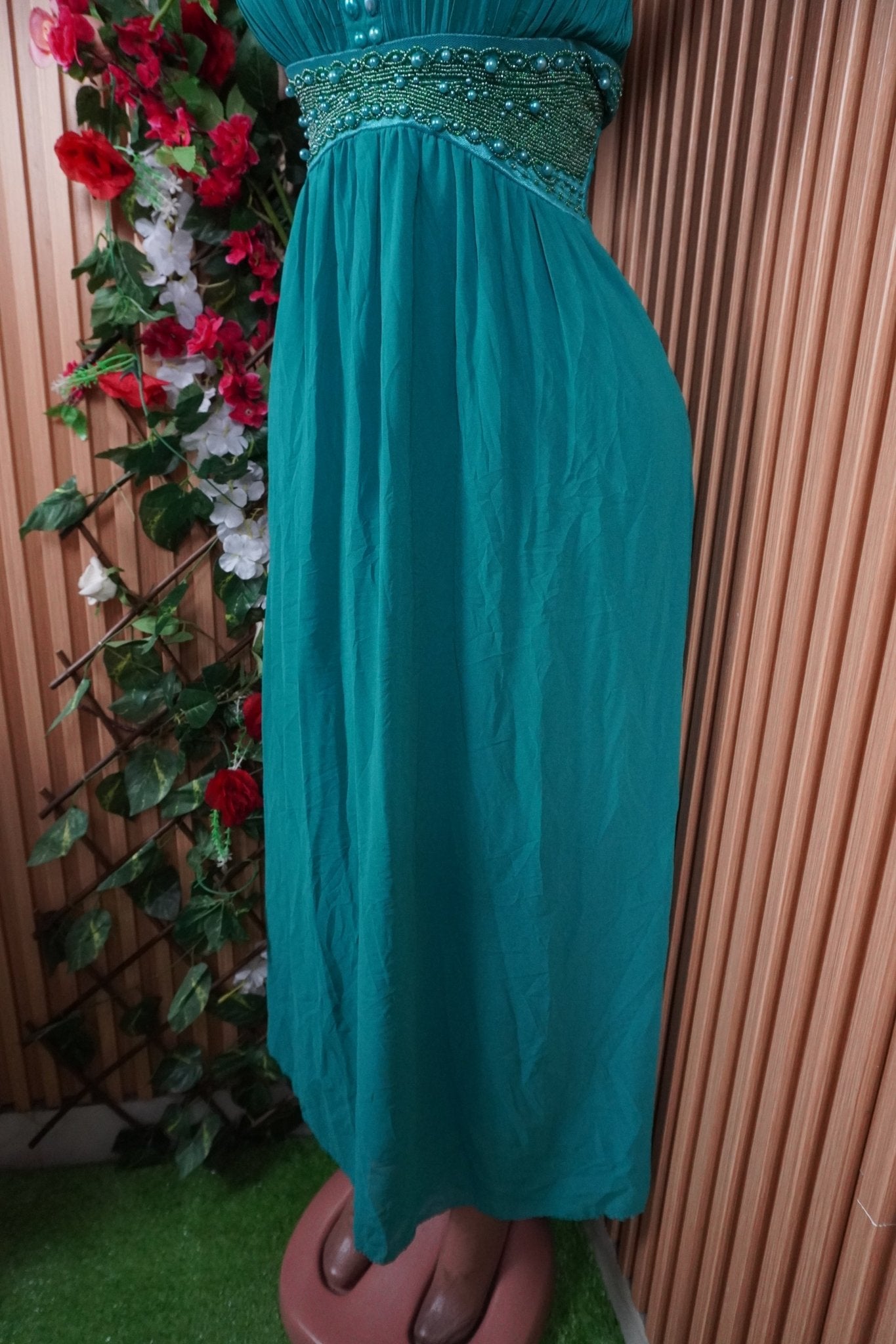 Robe évasée longues à fines bretelles dos-nu-M - Perluna Store