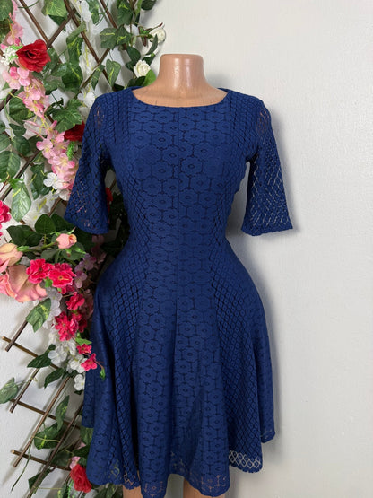 Robe évasée manche courte cintré  - Perluna Store - kinshasa