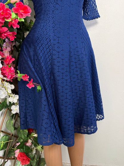 Robe évasée manche courte cintré  - Perluna Store - kinshasa
