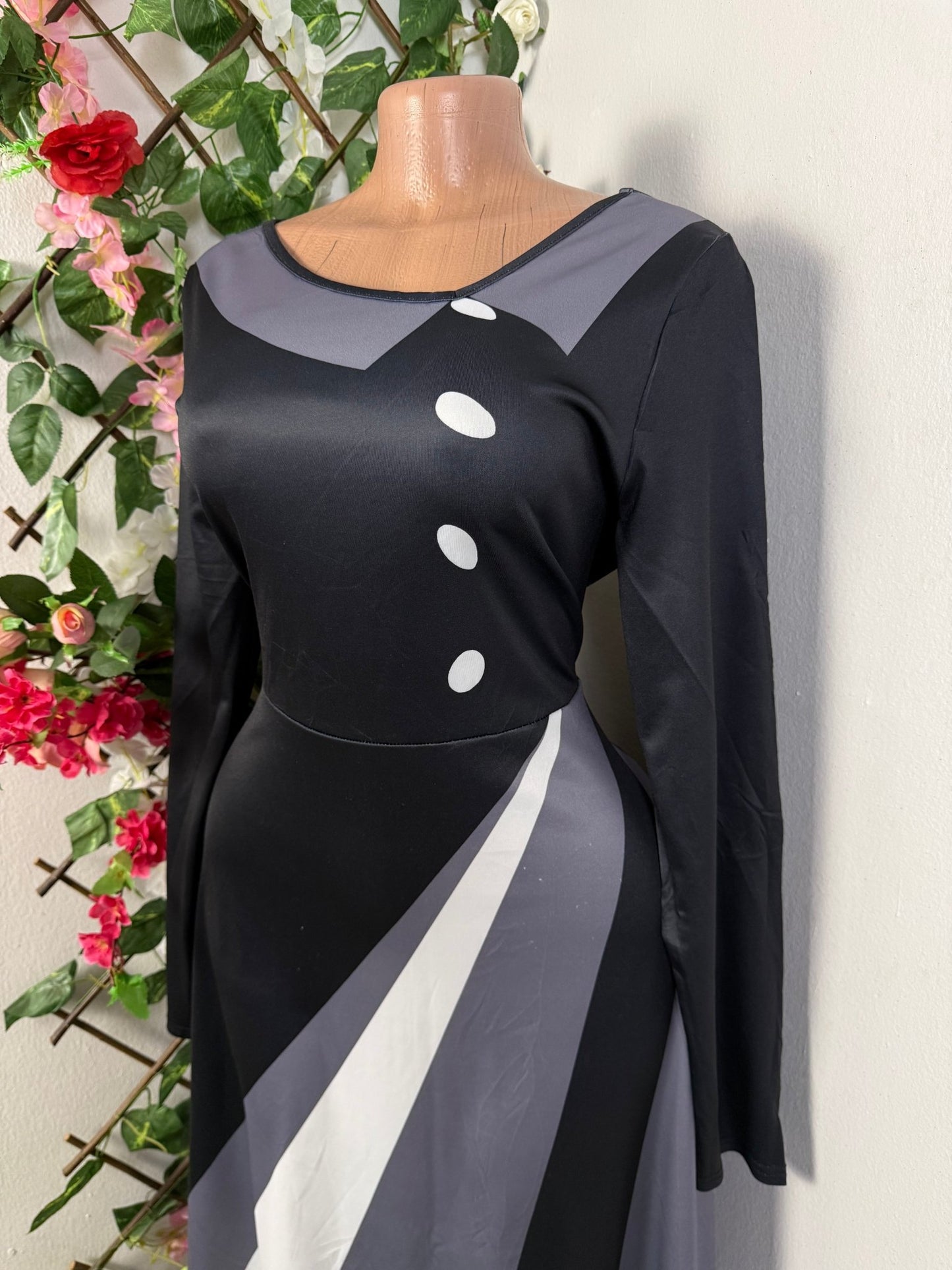 Robe évasée manche longue  - Perluna Store - kinshasa