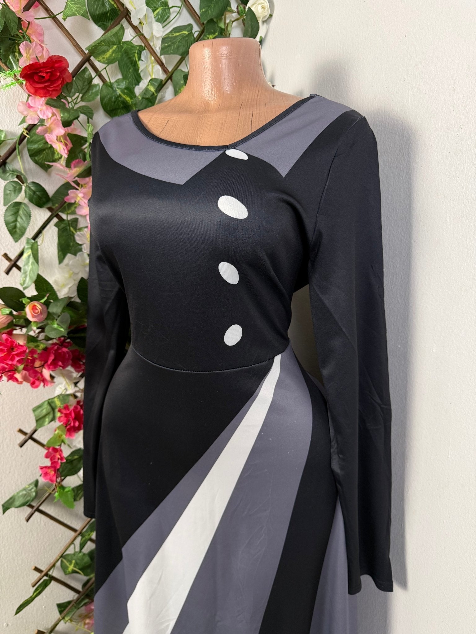 Robe évasée manche longue  - Perluna Store - kinshasa