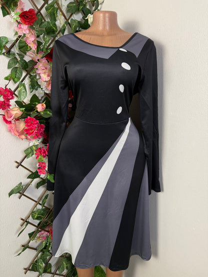 Robe évasée manche longue  - Perluna Store - kinshasa