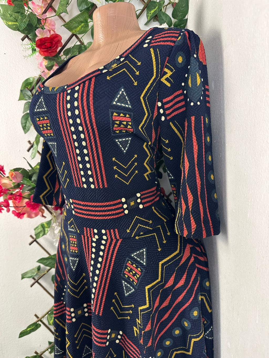 Robe évasée manches 3/4 décolletée - Perluna Store - kinshasa