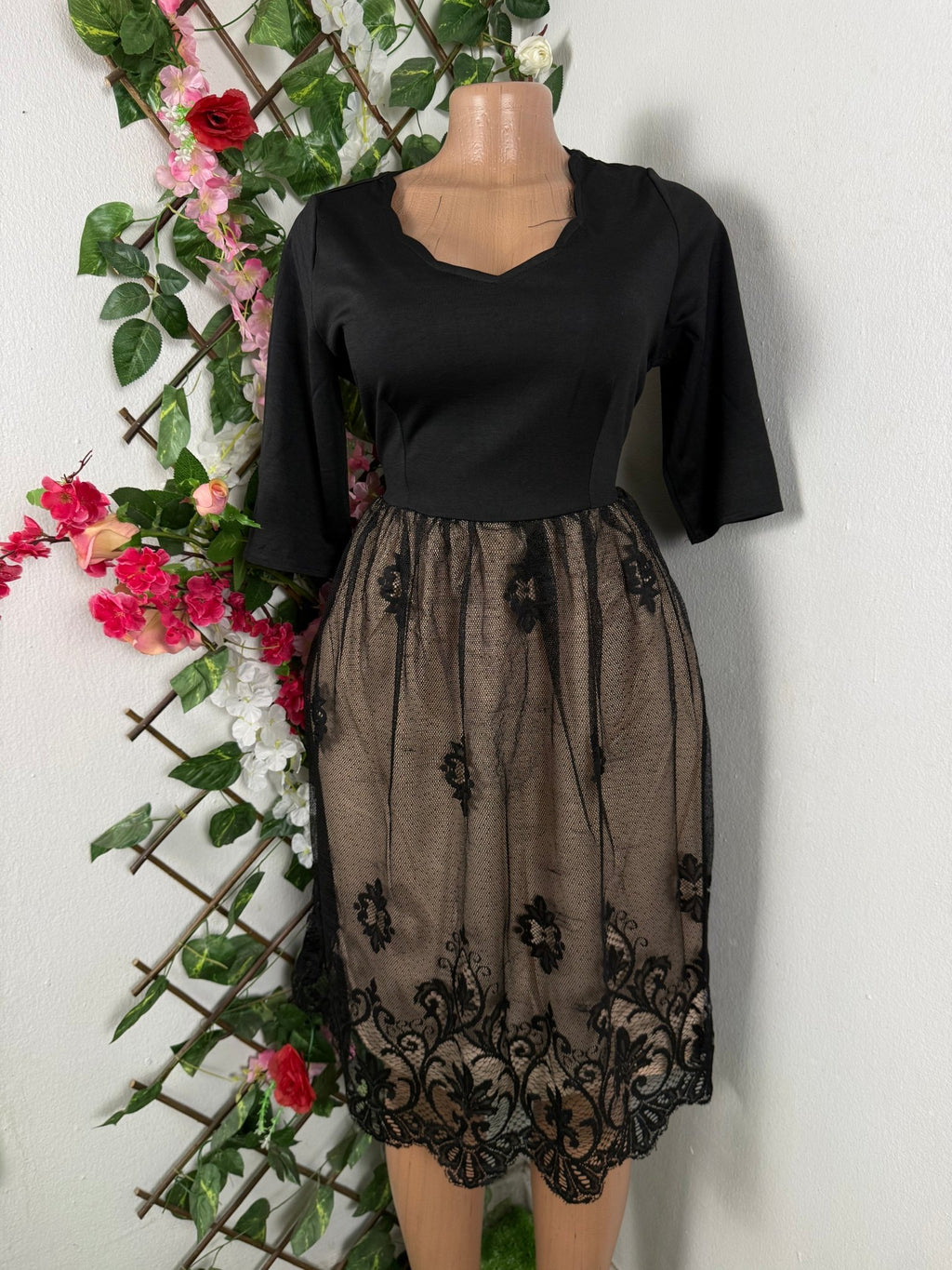 Robe évasée manches 3/4 deux temps décollectée - Perluna Store