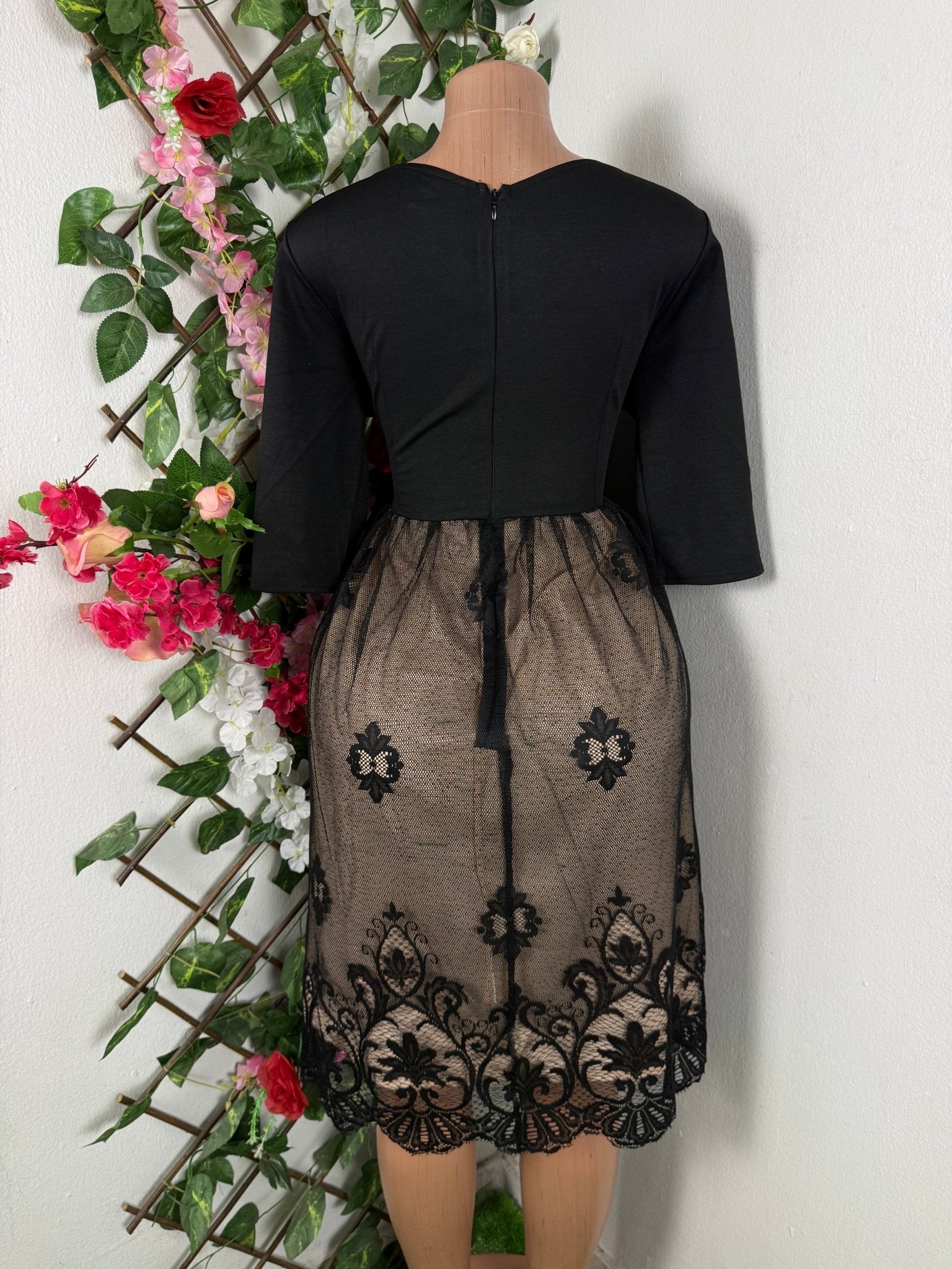 Robe évasée manches 3/4 deux temps décollectée - Perluna Store