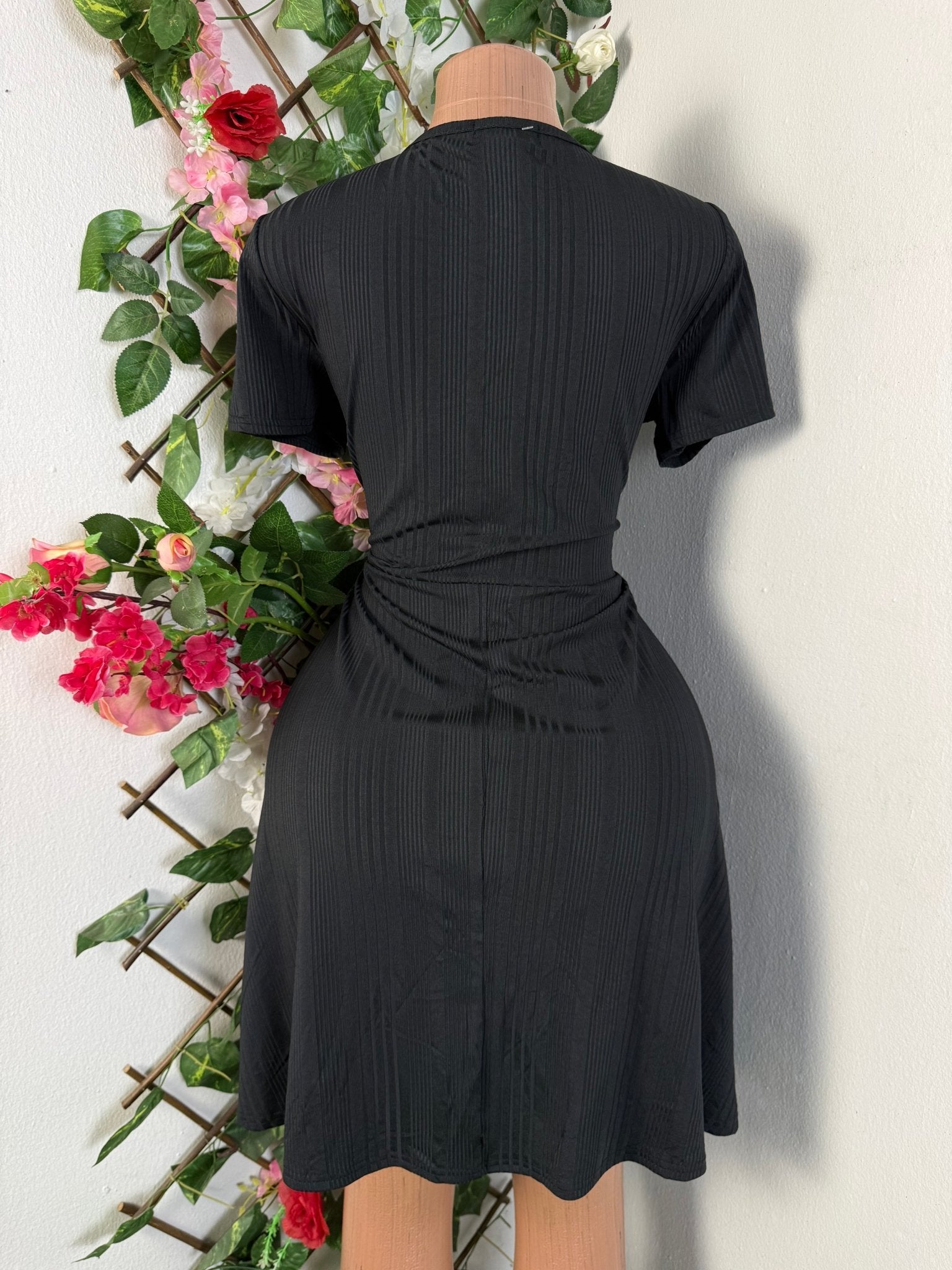 Robe évasée manches courtes col carré - Perluna Store