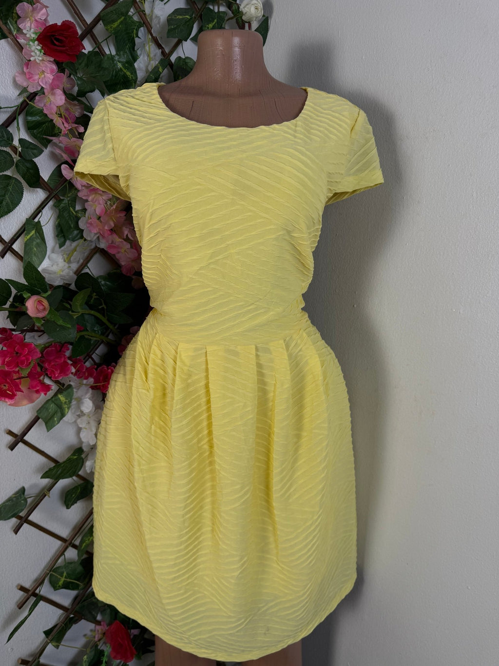 Robe évasée manches courtes col rond - Perluna Store