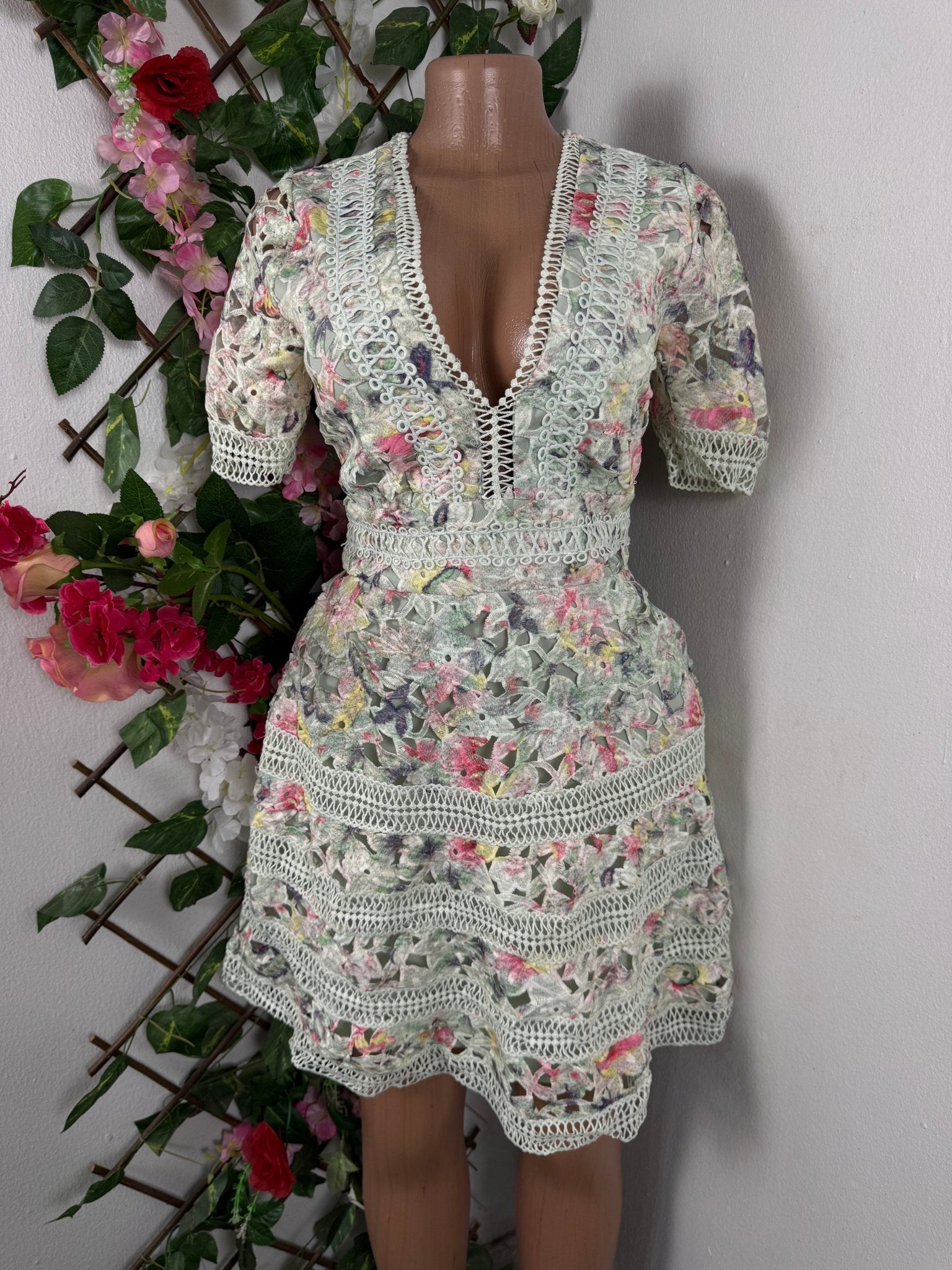 Robe évasée manches courtes col V - Perluna Store