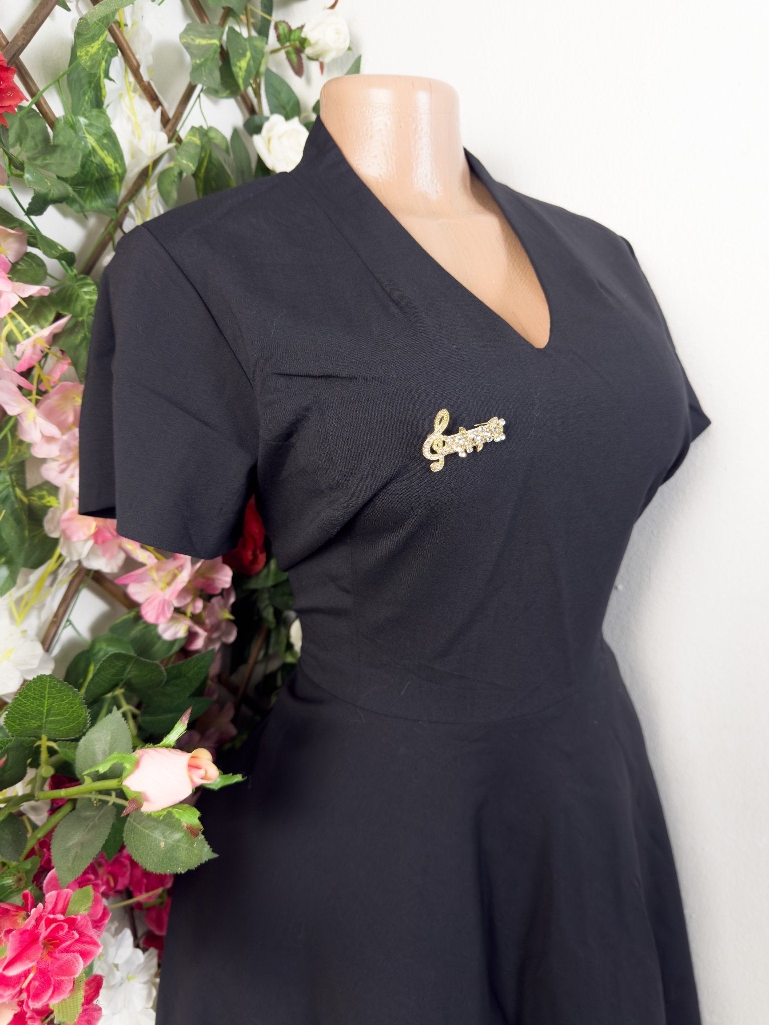 Robe évasée manches courtes décollectée - Perluna Store