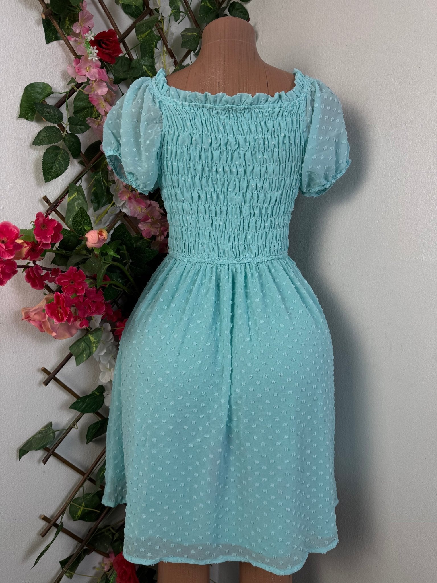 Robe évasée manches courtes décollectée - Perluna Store - kinshasa