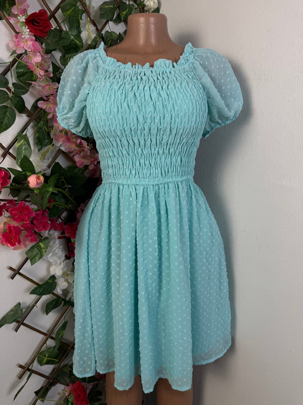 Robe évasée manches courtes décollectée - Perluna Store - kinshasa