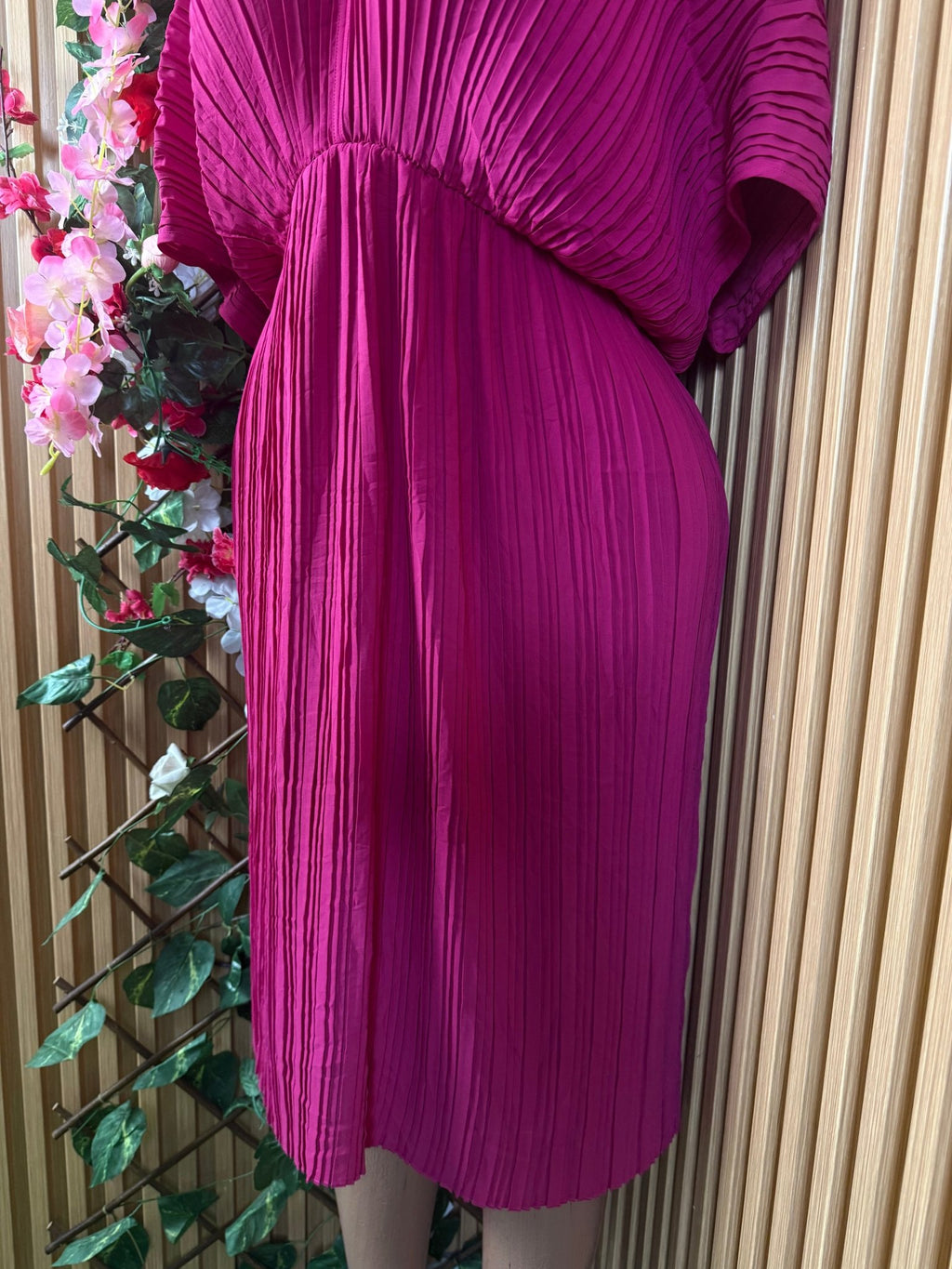 Robe évasée manches courtes décolletée - Perluna Store