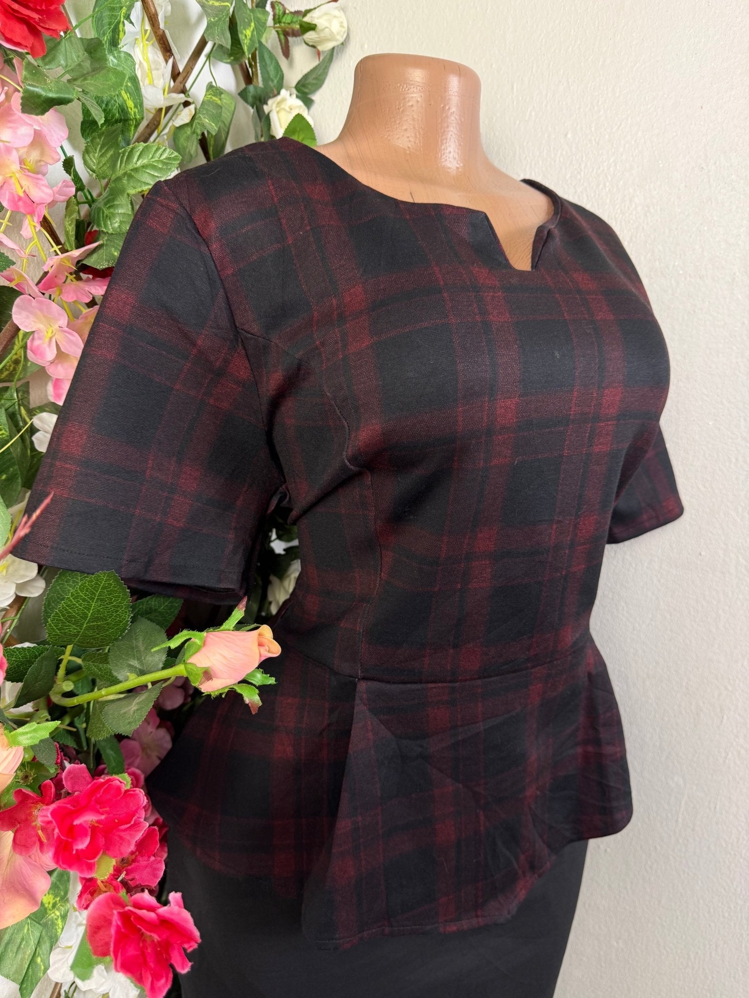 Robe évasée manches courtes décolletée - Perluna Store - kinshasa