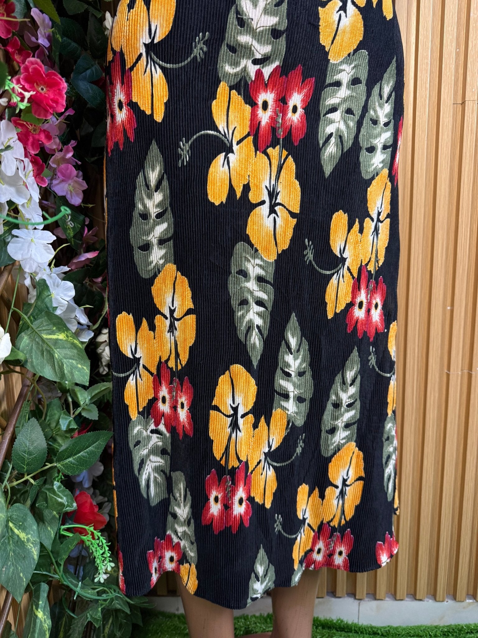 Robe évasée manches courtes décolletée - Perluna Store