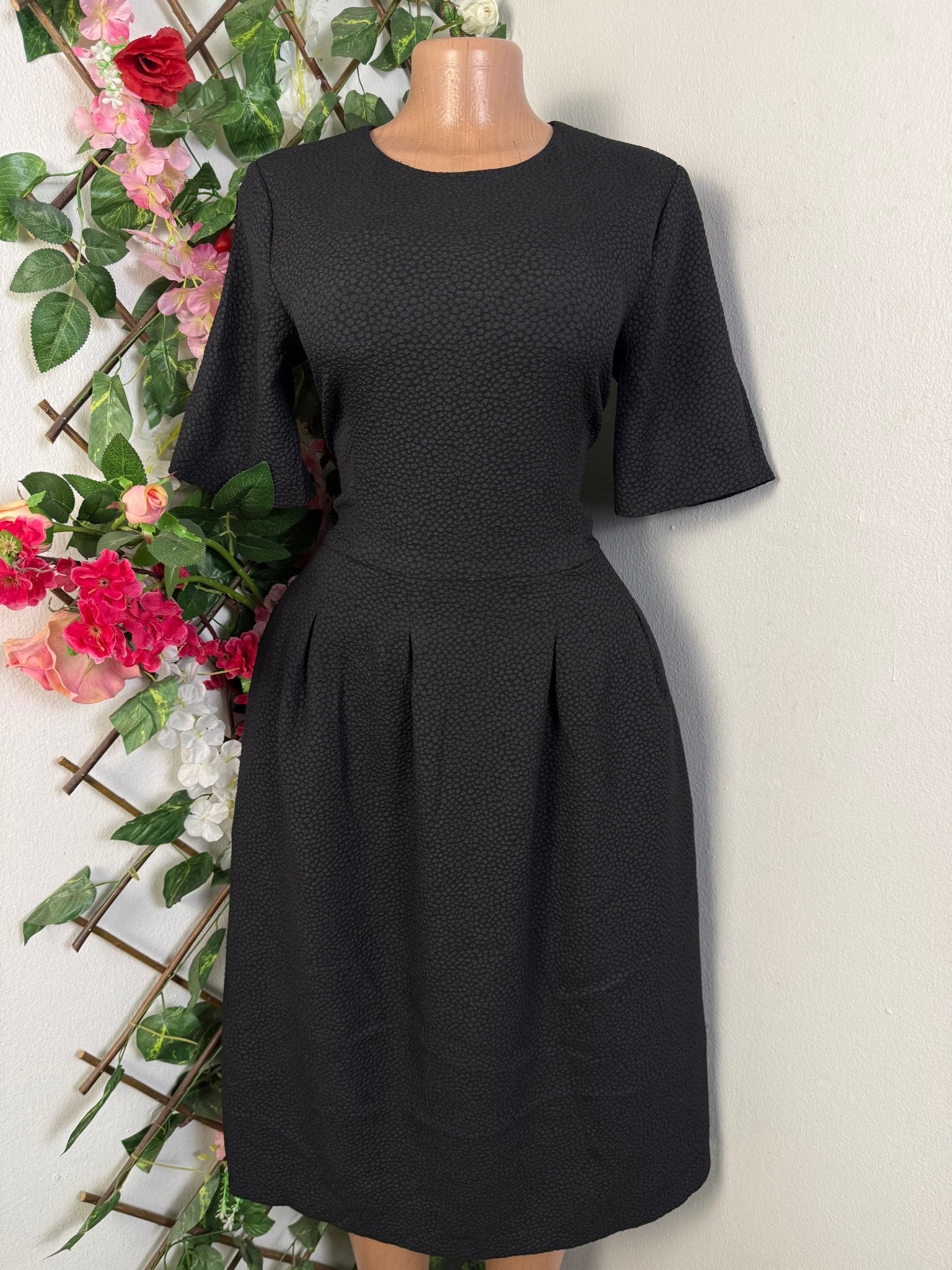 Robe évasée manches courtes - Perluna Store - kinshasa