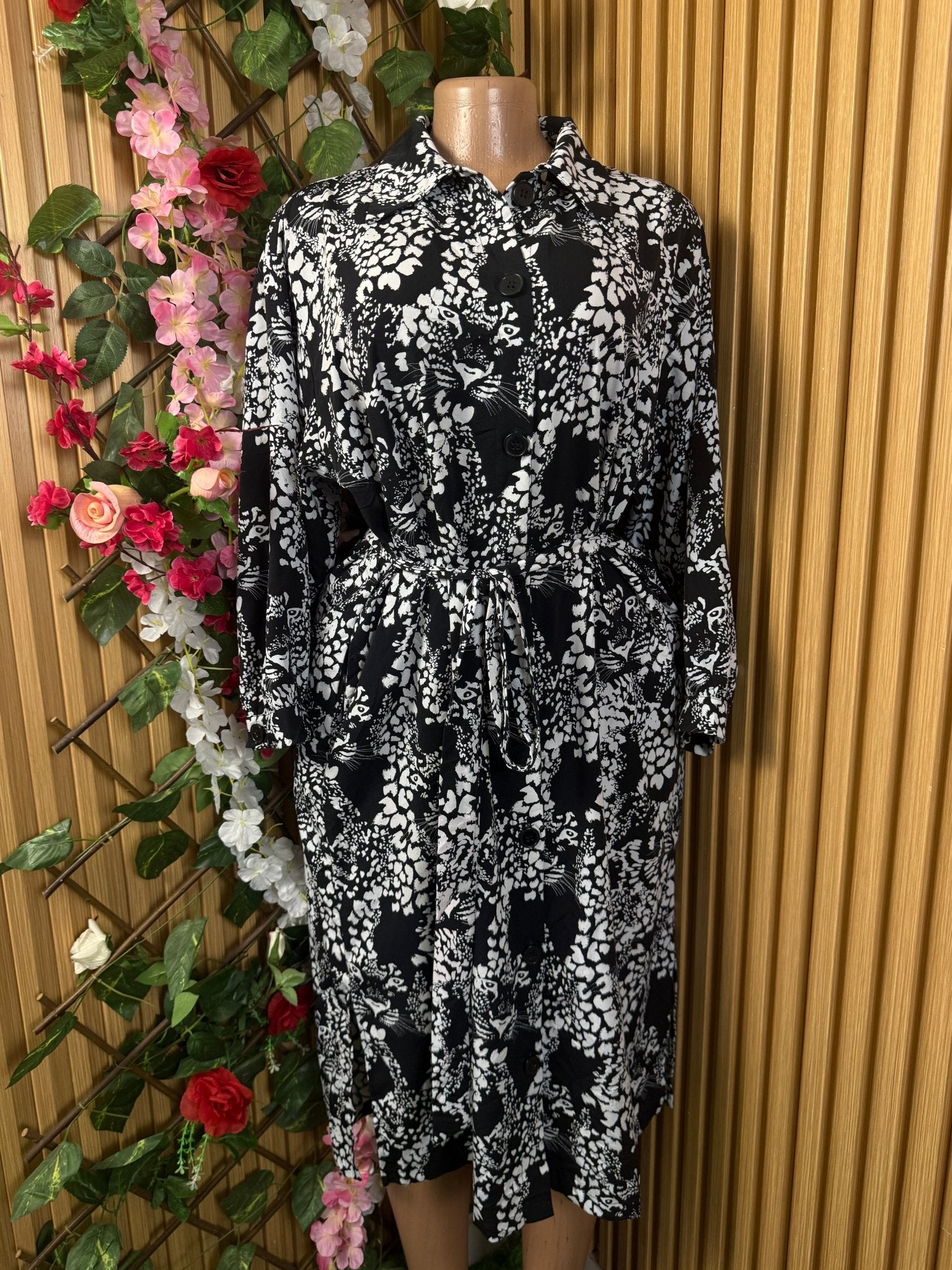 Robe évasée manches longueà col chemise - Perluna Store