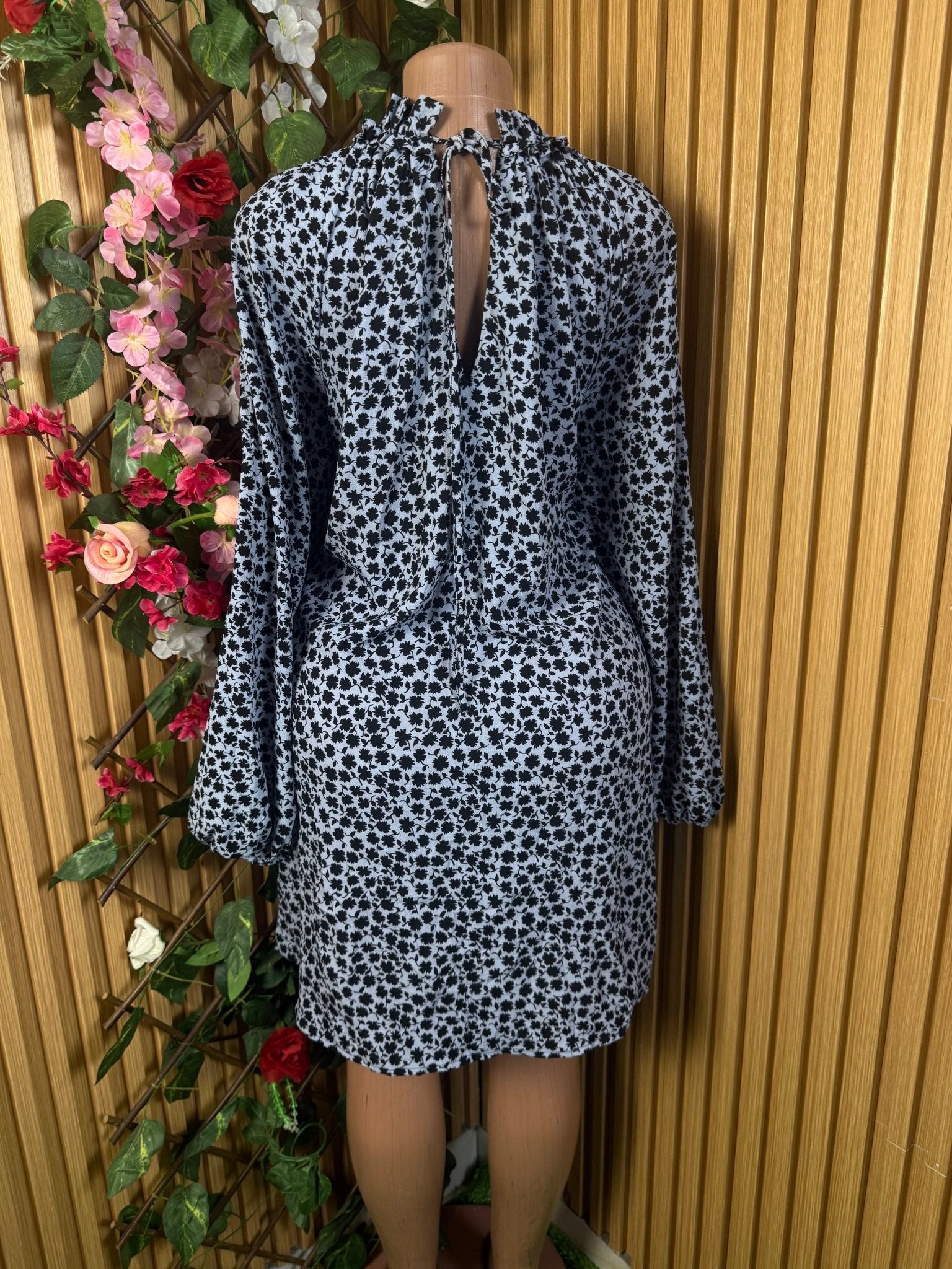 Robe évasée manches longues - Perluna Store