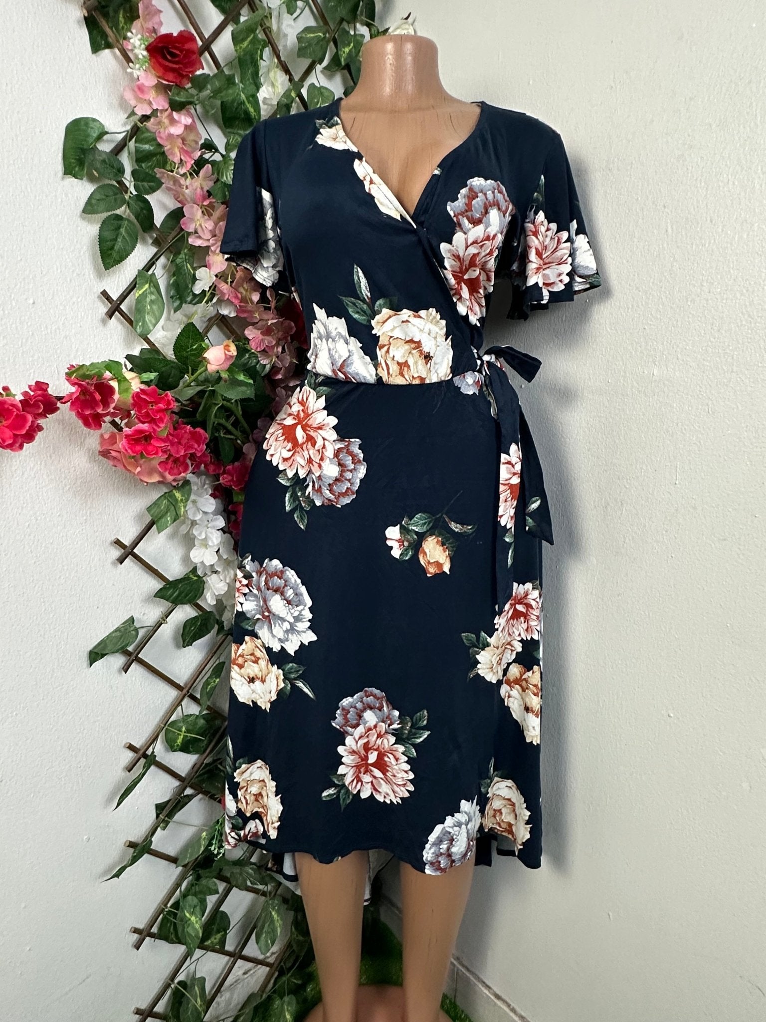 Robe évasée Mi - longue imprimée fleurie - Perluna Store - kinshasa