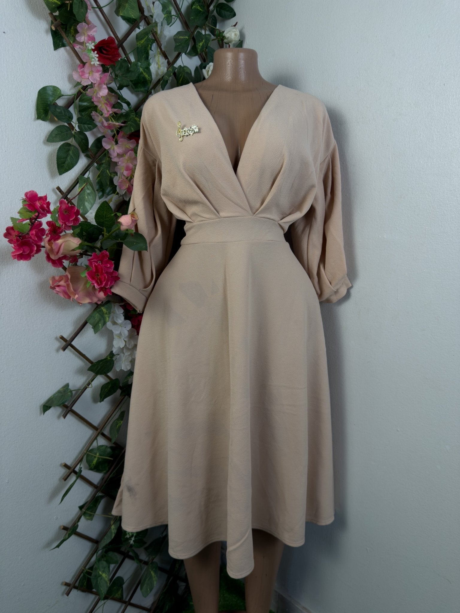 Robe évasée mi-longue manches longues col V - Perluna Store