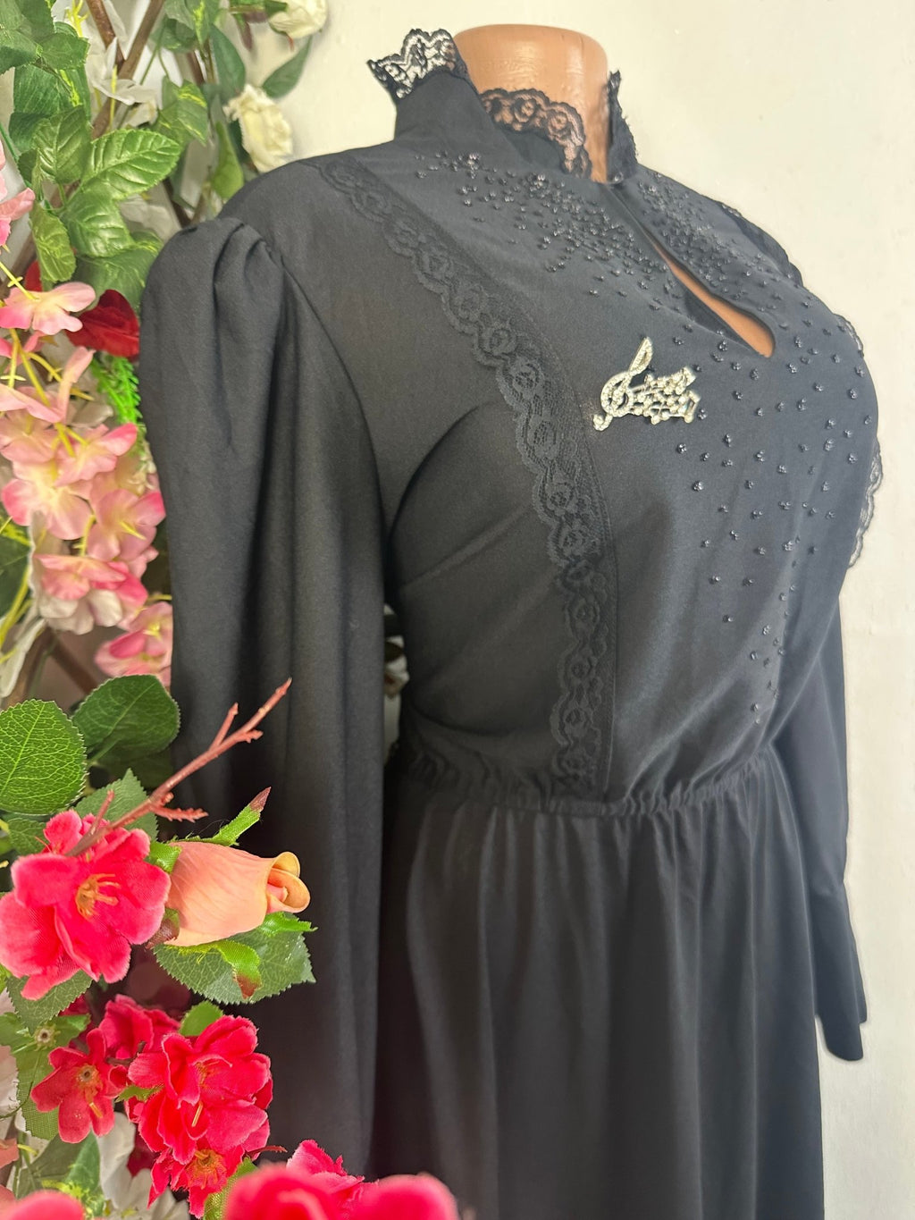 Robe évasée mi - longue manches longues - Perluna Store - kinshasa