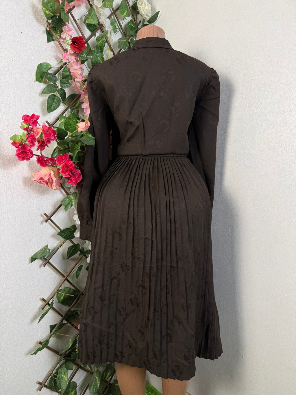 Robe évasée mi - longue manches longues - Perluna Store - kinshasa