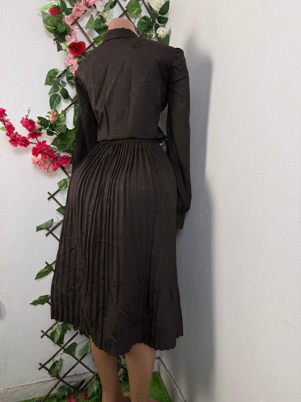 Robe évasée mi - longue manches longues - Perluna Store - kinshasa