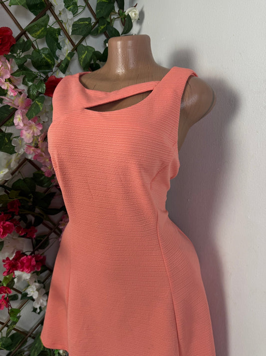 Robe évasée sans décolleté ouverture - Perluna Store - kinshasa