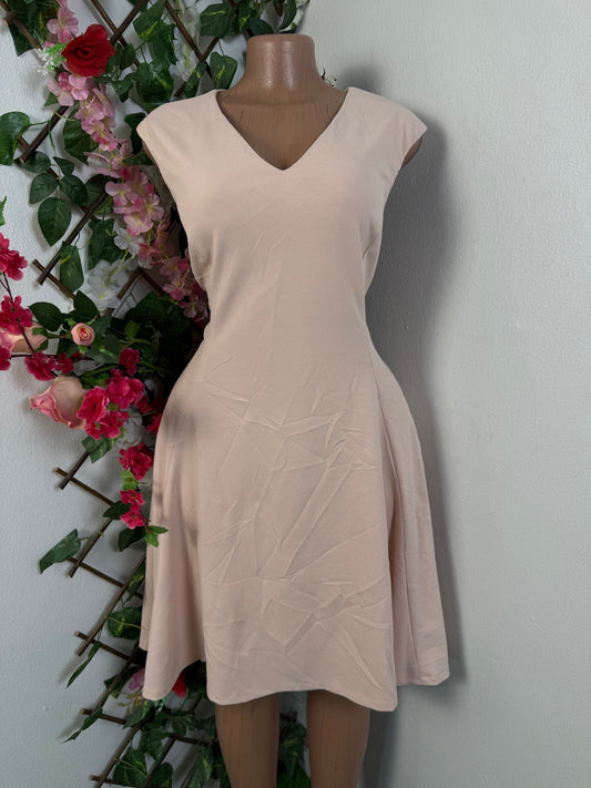 Robe évasée sans manche décolleté en v - Perluna Store - kinshasa