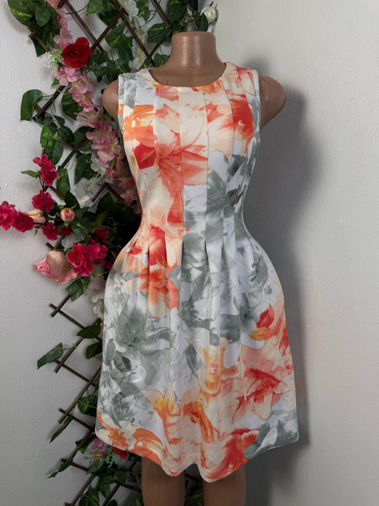 Robe évasée sans manche fleurie - Perluna Store - kinshasa