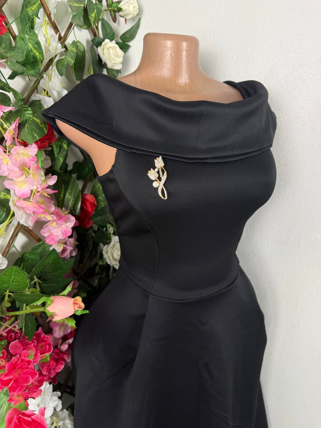 Robe évasée sans manches décollectée - Perluna Store