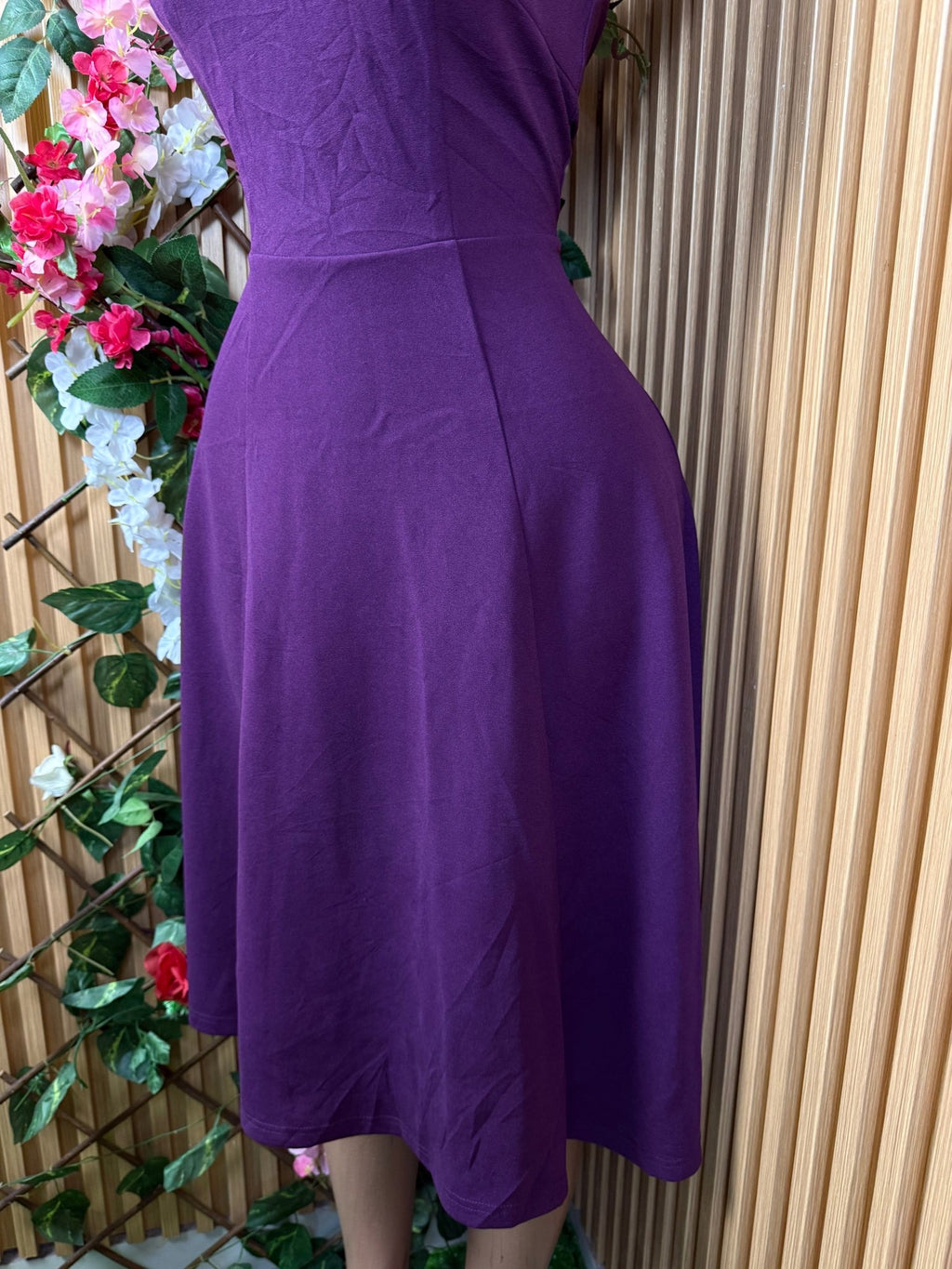 Robe évasée sans manches décollectuée - Perluna Store