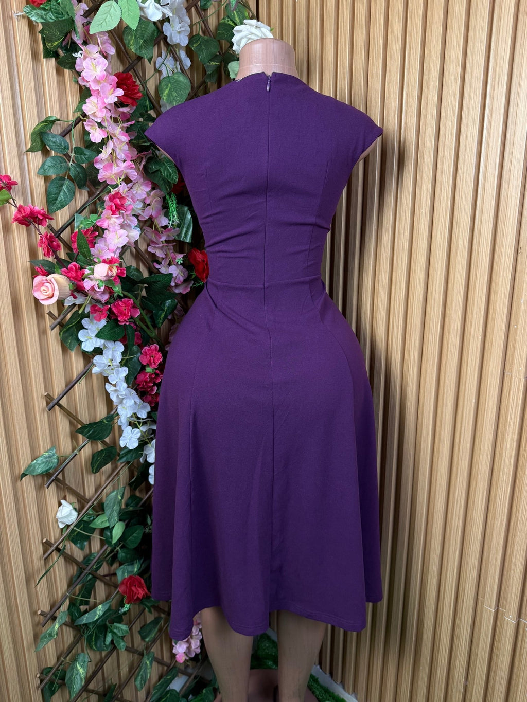 Robe évasée sans manches décollectuée - Perluna Store