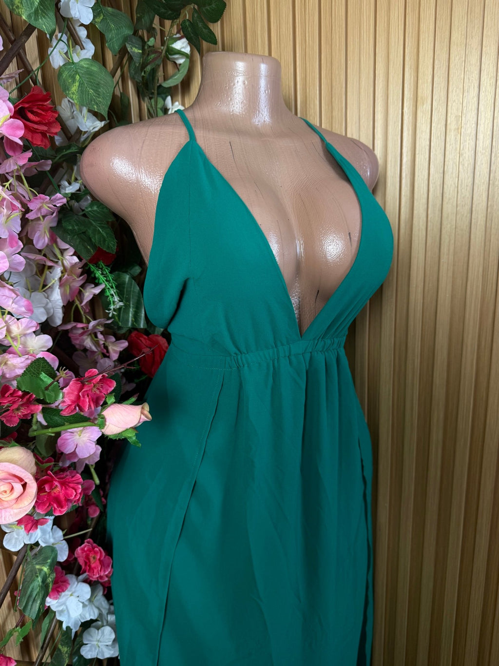 Robe évasée à fines bretelles décolletée - Perluna Store