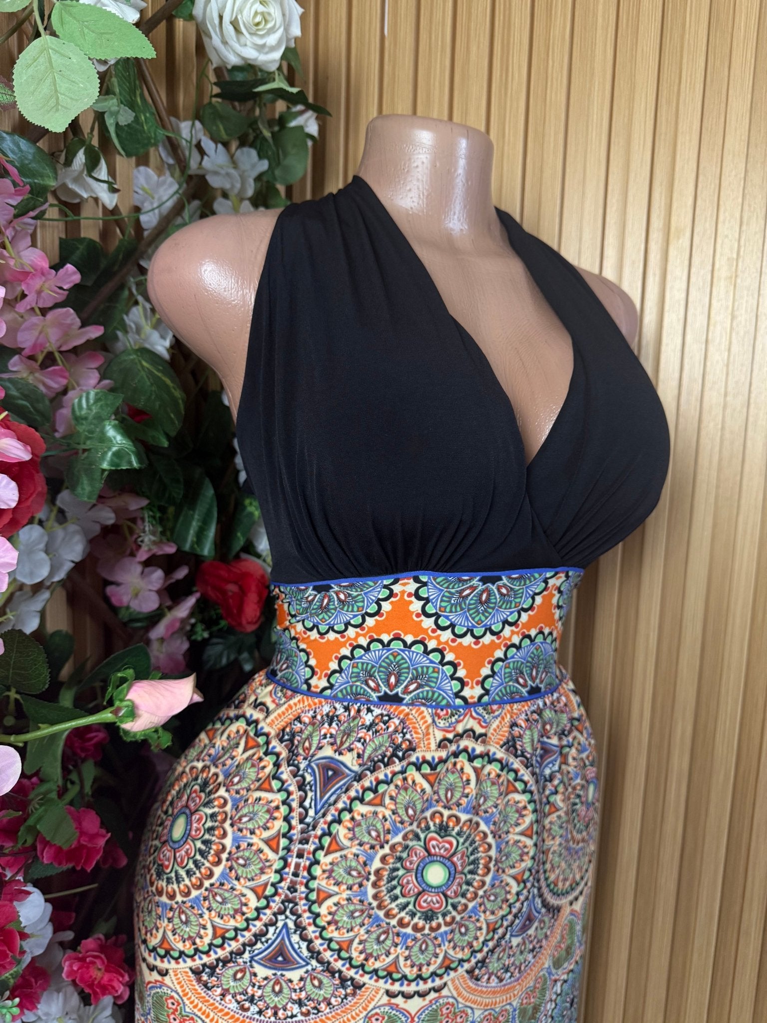 Robe évasée sans manches décolletée - Perluna Store