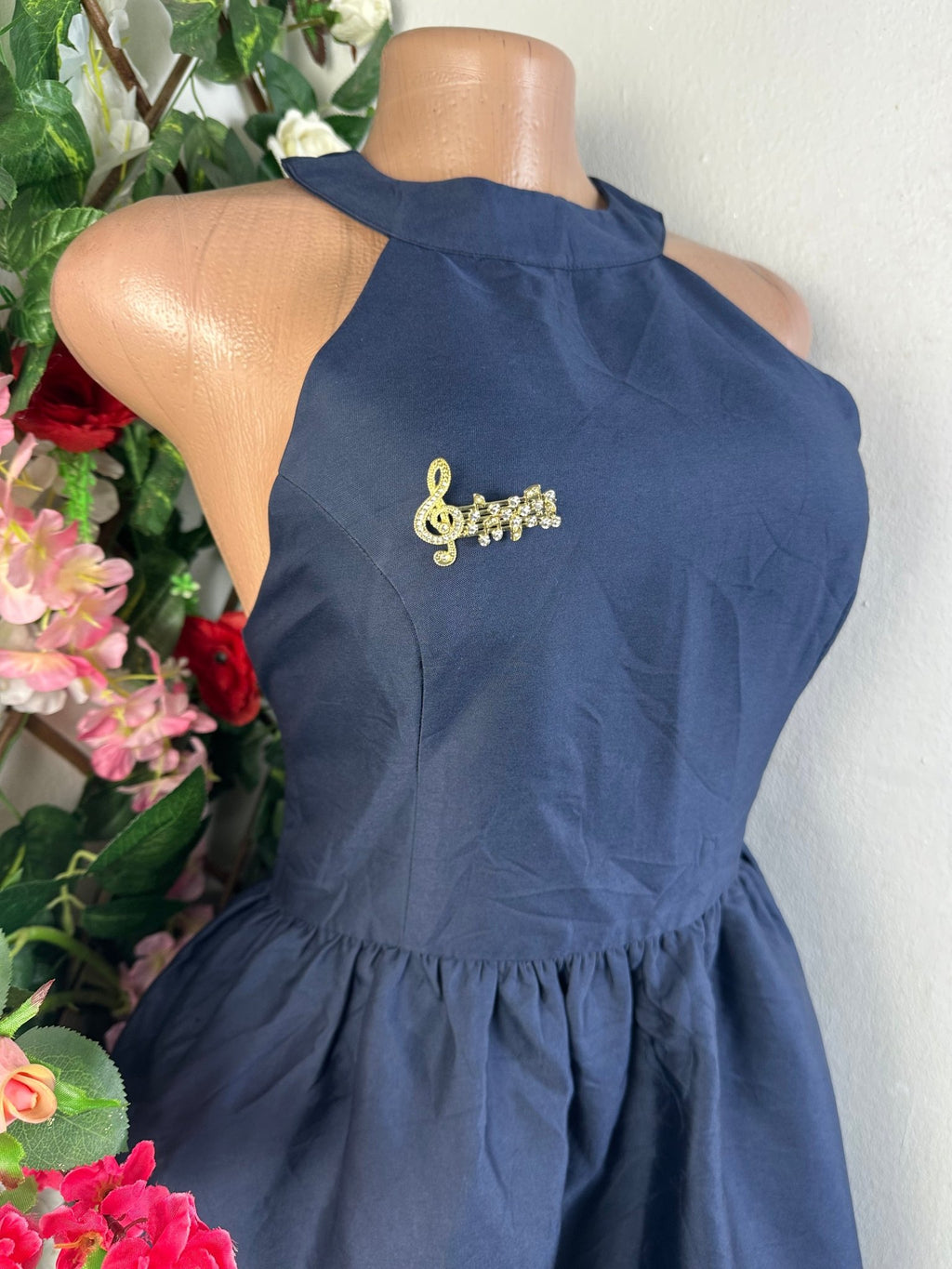 Robe évasée sans manches dénudée - Perluna Store - kinshasa